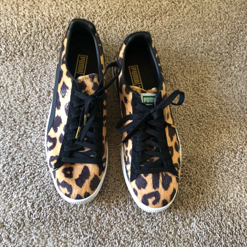 Cheetah print Pumas